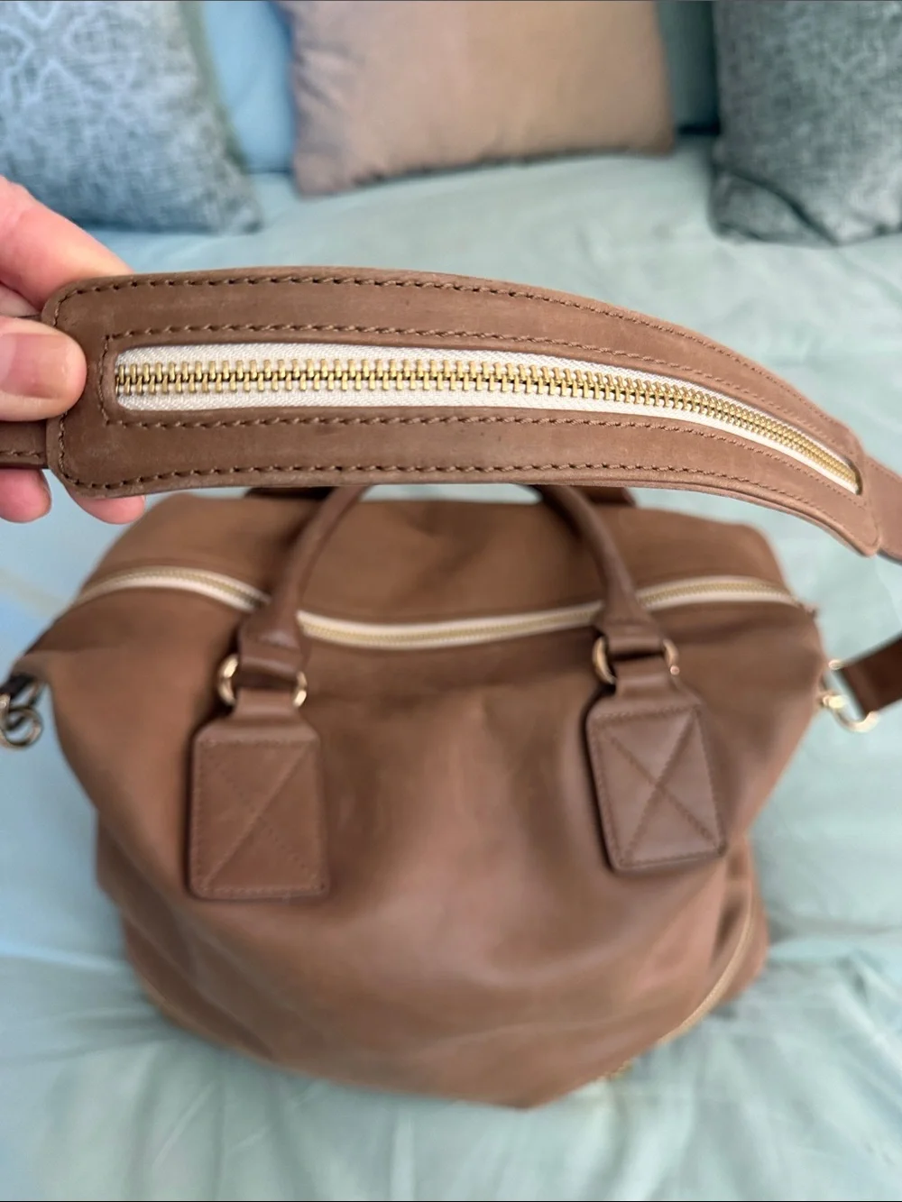 Gorjana Classic Brown Leather Satchel Handbag with Detachable Strap - Picture 3 of 5